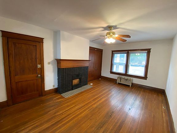 5th image of 2196-2200 Waldeck Ave #2196-1