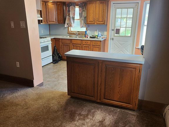 3rd image of 1356 Stewart St