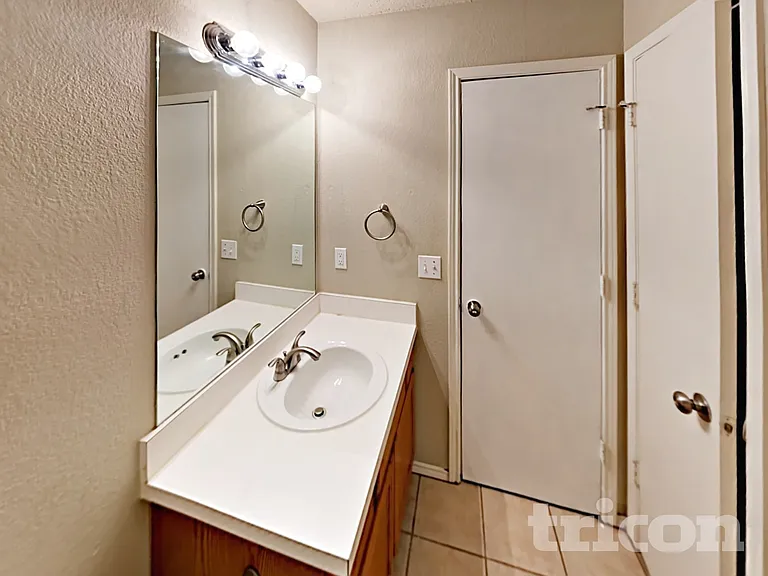 1819 Citadel Dr — Photo 15