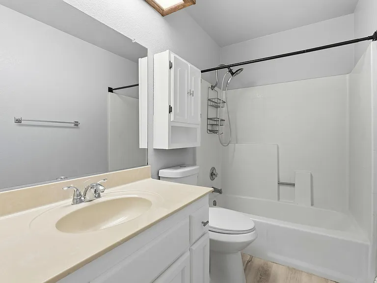 17125 Creekside Cir — Photo 14