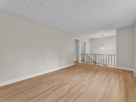 4th image of 106 Keene Dr