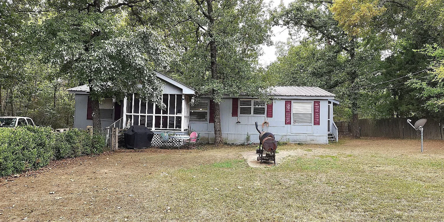 3 bed, 1568 sqft, $1,570 — Photo 1