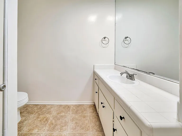 10634 Holman Ave #3-2 — Photo 40
