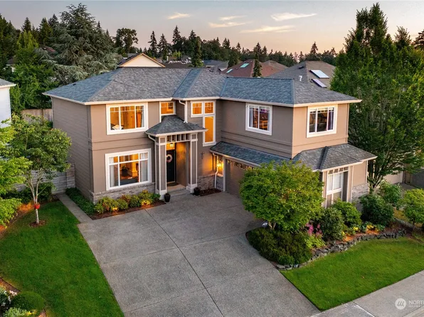 2017 NE 35th Place, Renton, WA 98056