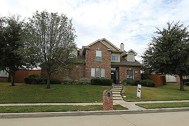 1st image of 2004 Vista Dr