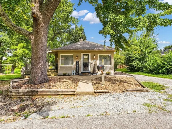 623 Short St, Oakland City, IN 47660