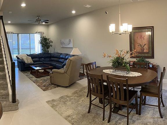 3rd image of 108 Longridge Ln
