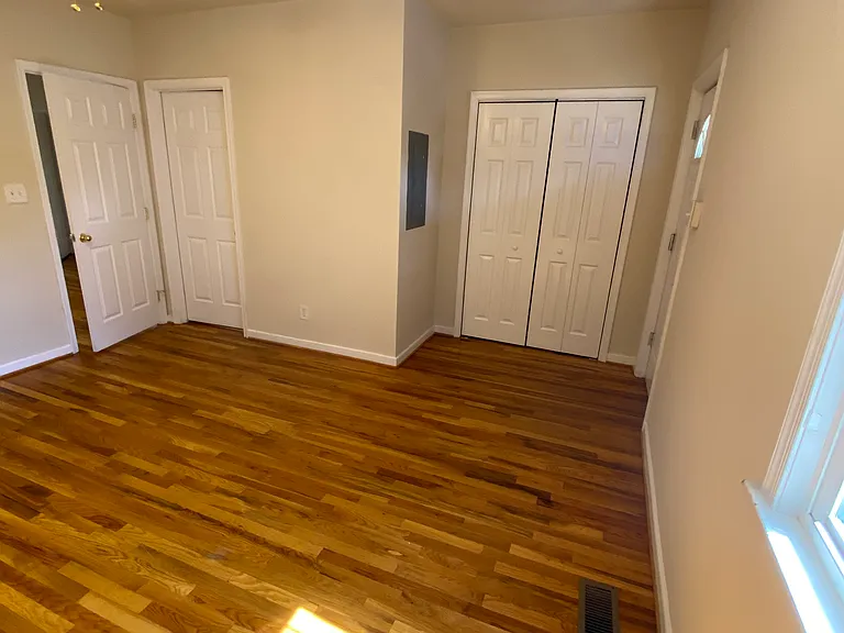 13 S Robinson St #B — Photo 23