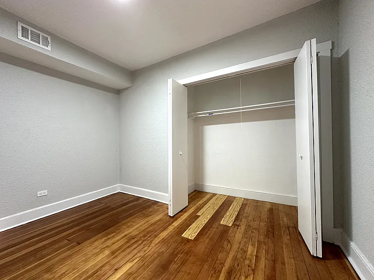 2052 N Dayton St — Photo 3