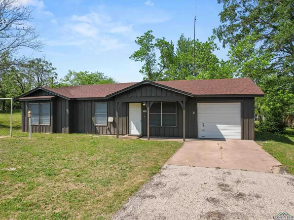 1208 Family World, Big Sandy, TX 75755