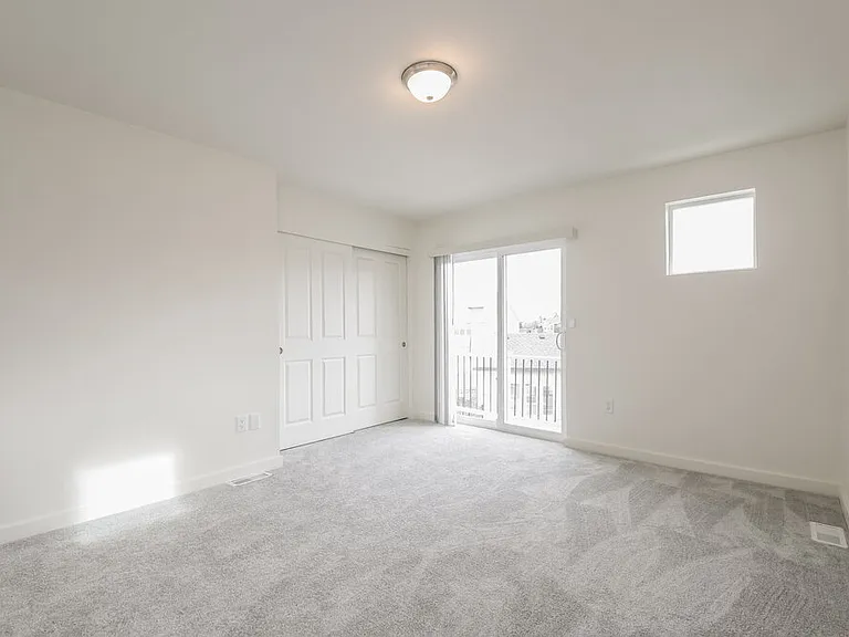 18608 E 47th Pl — Photo 12