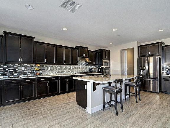 2nd image of 2225 Sweeney Dr