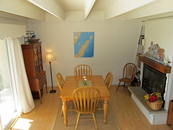 3rd image of 411 Wickman Dr