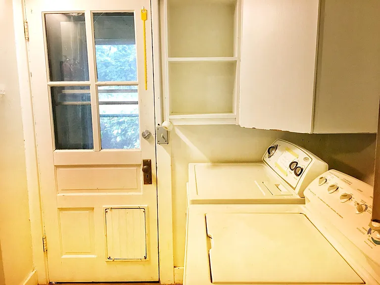 103 Spring Ln — Photo 15