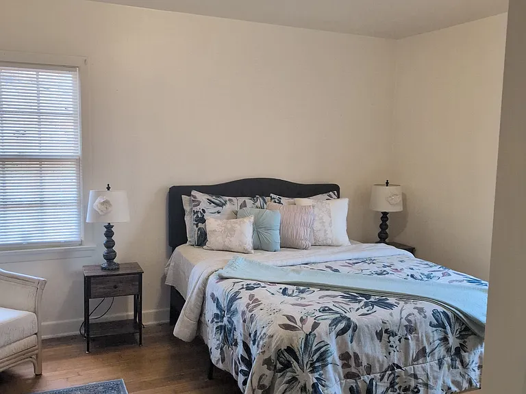 421 W Centennial St — Photo 24