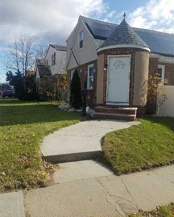 1st image of 22302 114th Ave