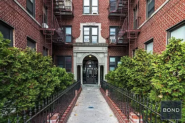 Rented by Bond New York