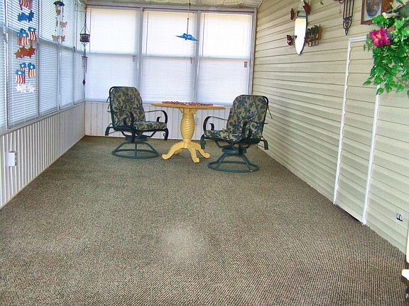 2nd image of 804 Town And Country Blvd