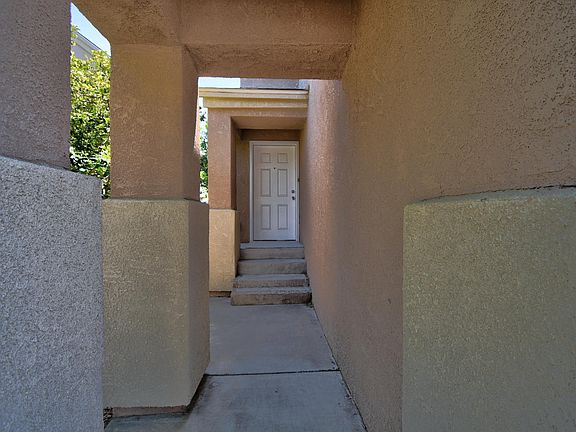 2nd image of 5304 Los Abuelos Pl SW