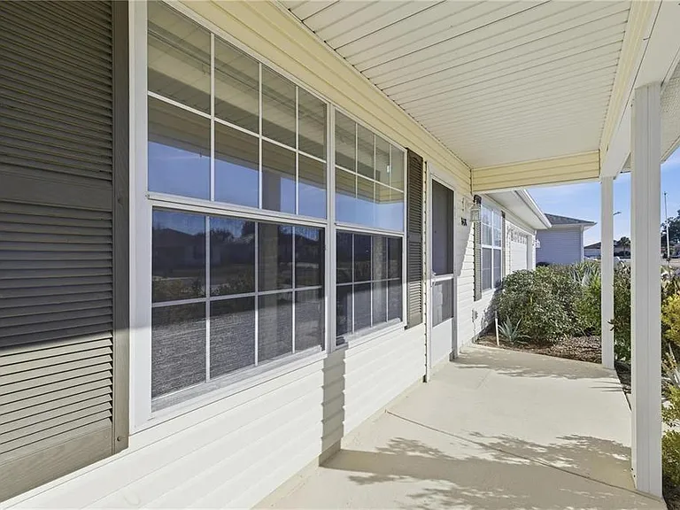 8478 SW 61st Terrace Rd — Photo 2