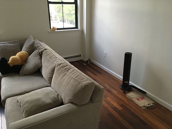 3rd image of 460 Carlton Ave #3
