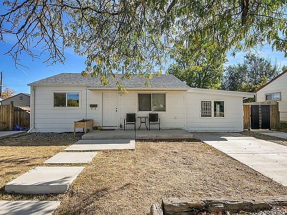 3rd image of 2626 S Hooker Street