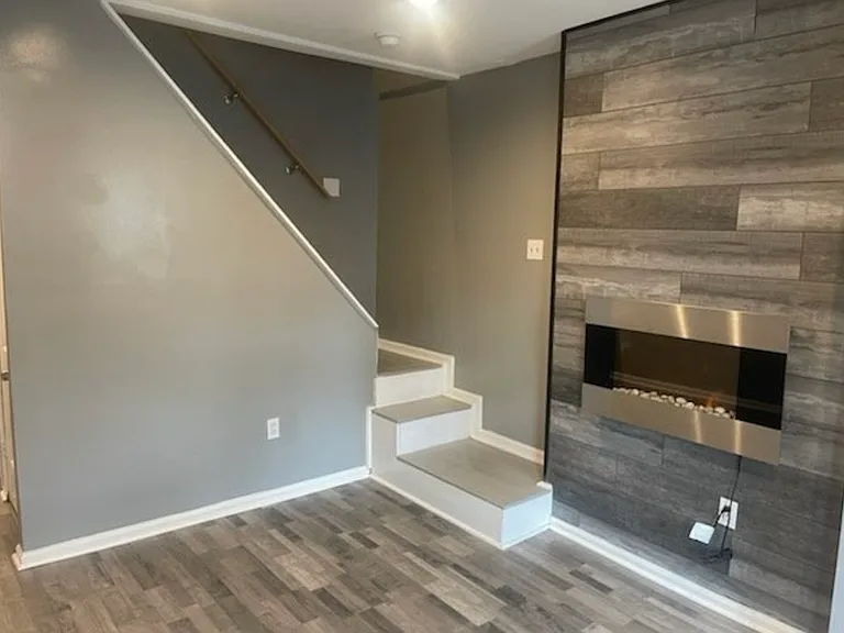 1114 Washington Blvd — Photo 2