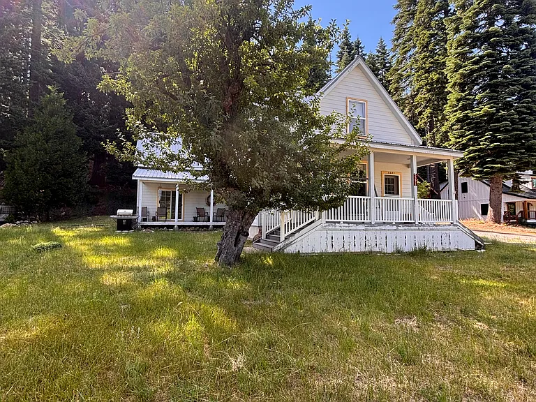 5371 Main St — Photo 1