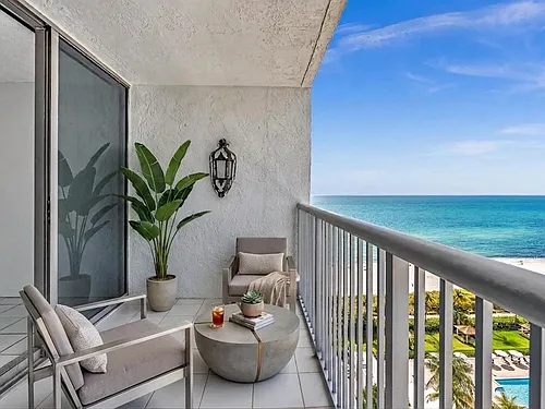 2655 Collins Ave #1710 Photo 1
