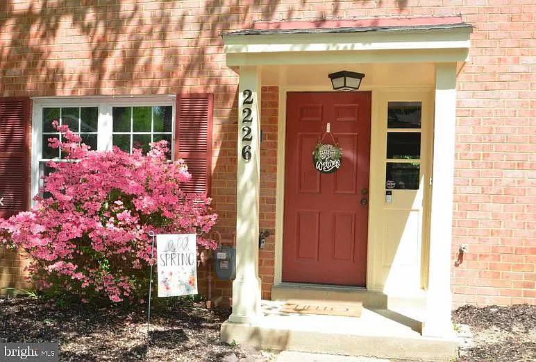 2 bed, 2.5 bath, 1232 sqft, $2,850 — Photo 2