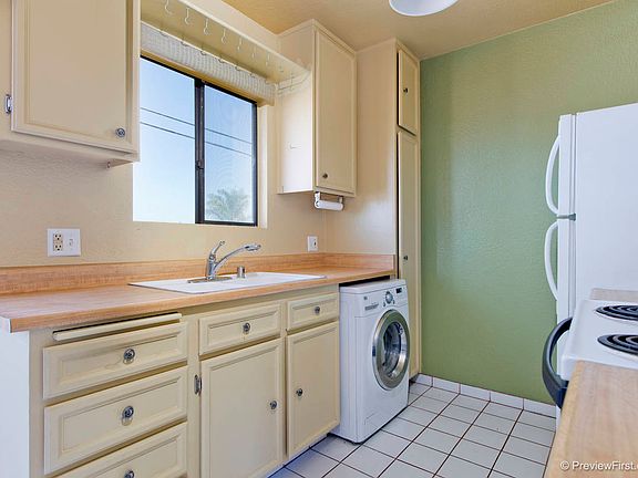 4th image of 3777 36th St #8