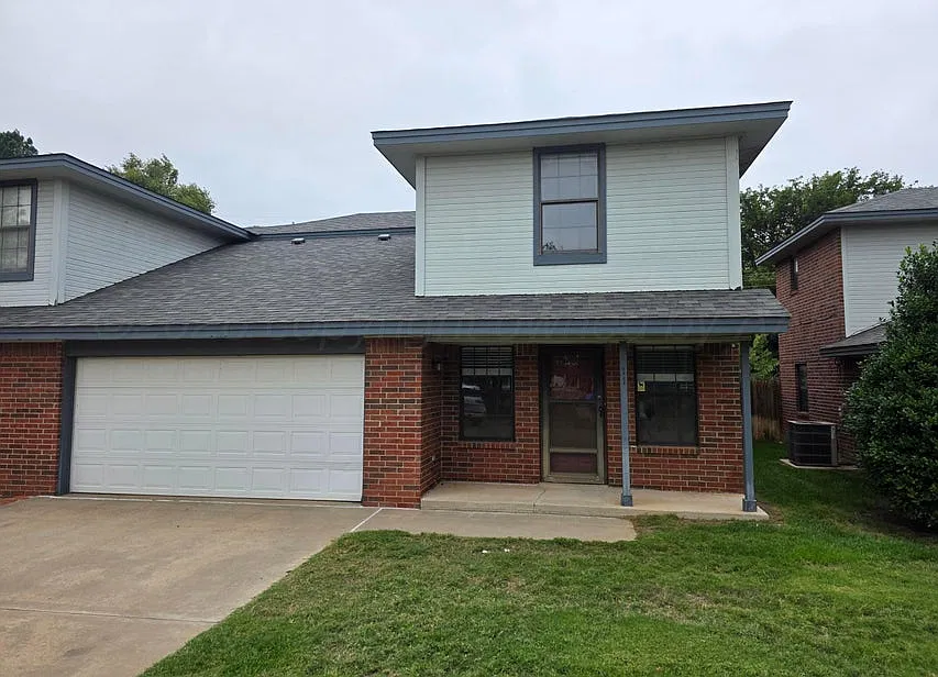 2 bed, $1,595 — Photo 1