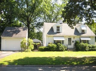 53 Brighton St, Springfield, MA 01118