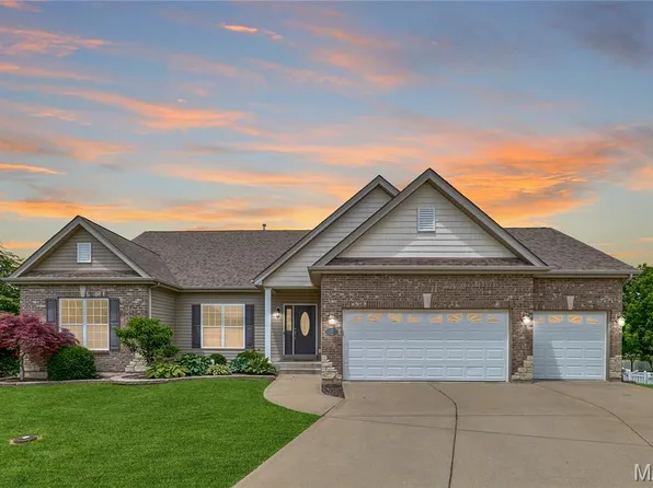 3 Lakeview Pointe Court Lake, Lake Saint Louis, MO 63367