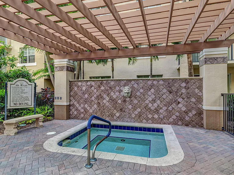 1805 N Flagler Dr #115 — Photo 28