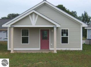 1088 Weathervane Pl, Traverse City, MI 49686