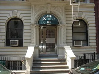 Rented by Domus Realty