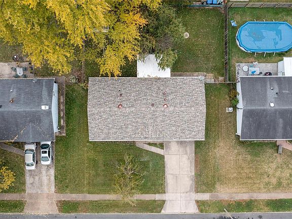 4th image of 1290 Swallow Ln