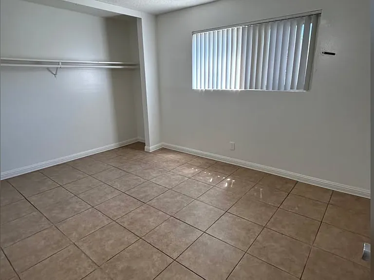 3791 Hazelwood St — Photo 9