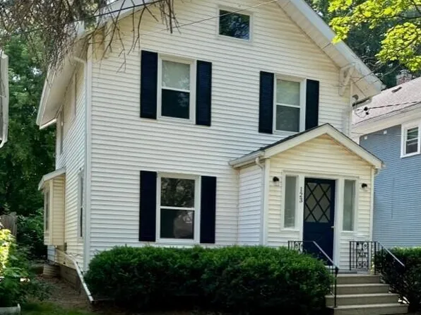 123 S Hayford Ave, Lansing, MI 48912
