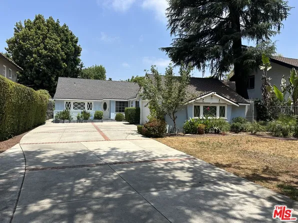 13853 Chandler Blvd, Van Nuys, CA 91401