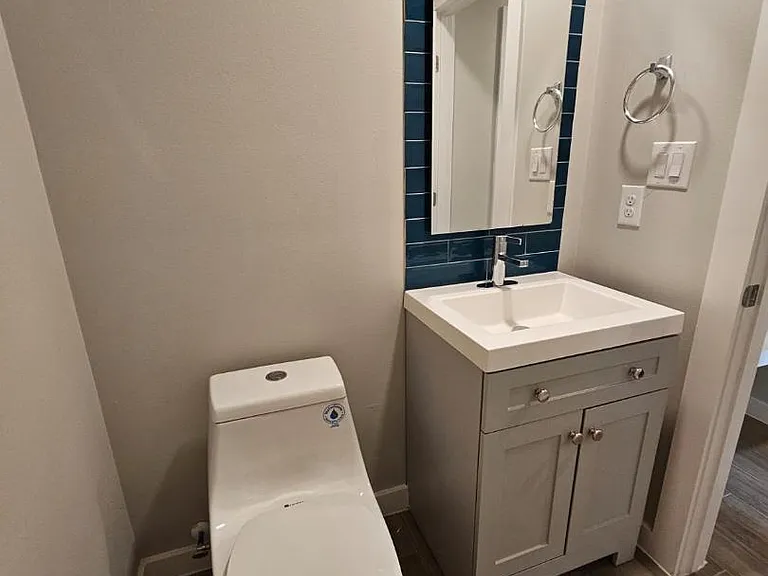 Unit Photo