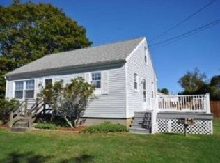 15 Durkin Dr, Narragansett, RI 02882