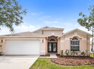 1221 Barclay Wood Dr, Ruskin, FL 33570