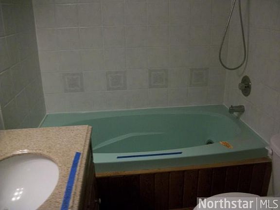 5th image of 1737 Selby Ave