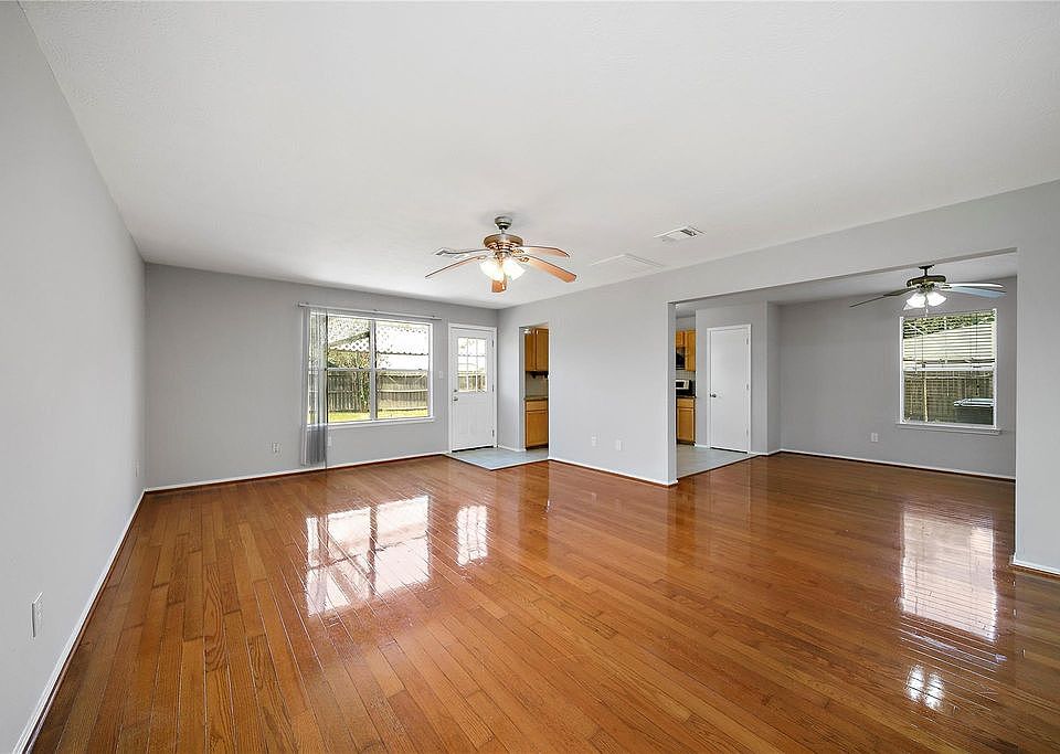 1st image of 3106 Snug Harbour Ct
