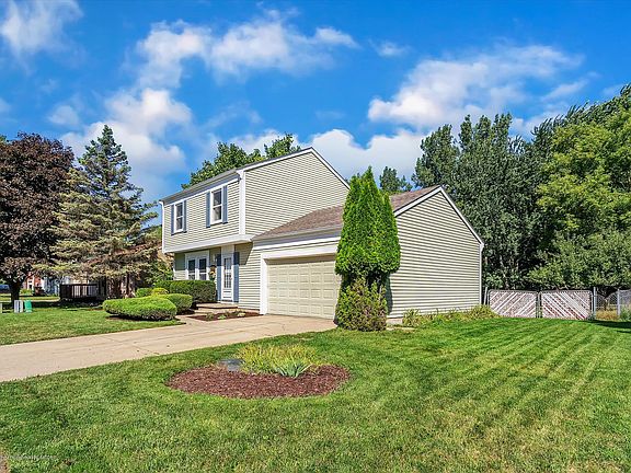 2nd image of 2525 E Provincial House Dr