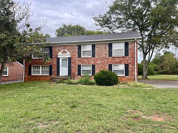 2nd image of 1907 Foxdale Dr