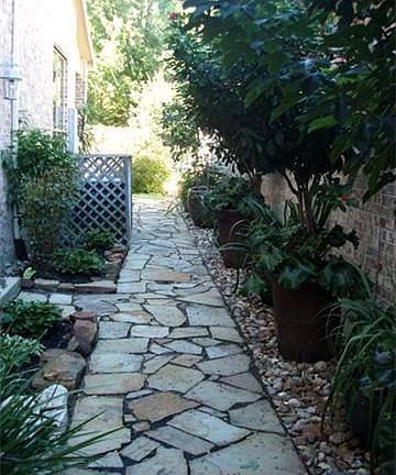 4th image of 10 Carlyle Pl