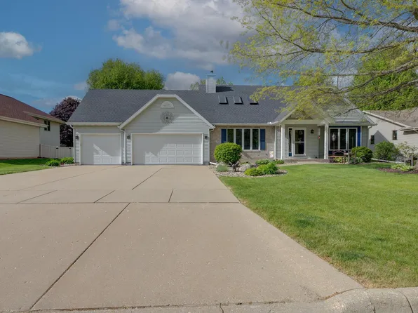 3517 Kingsbridge Dr, Janesville, WI 53546